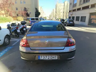 Peugeot 407