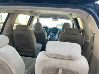 KIA Carnival 2010