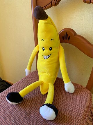 Peluche de plátano divertido