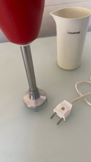 Batidora de mano Vintage Taurus Roja