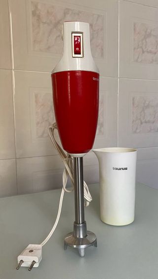 Batidora de mano Vintage Taurus Roja
