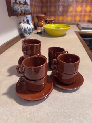 Tazas de cafe terracota.