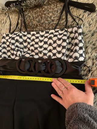 Vestido de fiesta negro y blanco