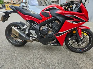 Honda CBR650F - Moto Deportiva Negra/Roja