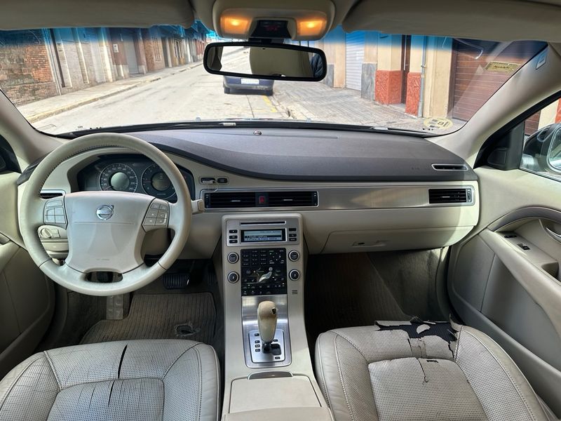 Volvo S80 D5 Momentum 2007, foto 7