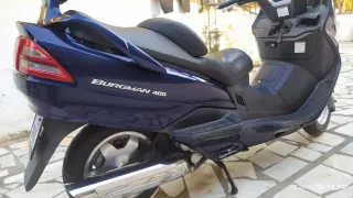 Suzuki Burgman 400 Azul