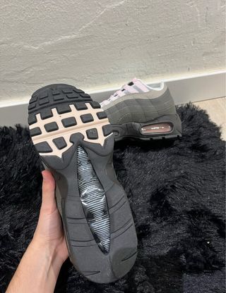 Nike Air Max 95 Gris y Rosa