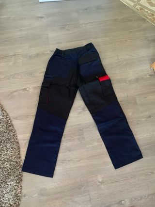 Chaqueta y pantalon de trabajo azul clásica