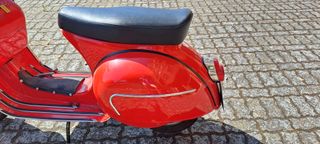 Vespa 150 S Roja