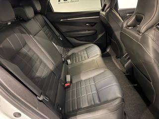 RENAULT MEGANE E-TECH ICONIC 220CV REESTRENO 2025