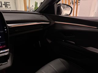 RENAULT MEGANE E-TECH ICONIC 220CV REESTRENO 2025