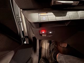 RENAULT MEGANE E-TECH ICONIC 220CV REESTRENO 2025