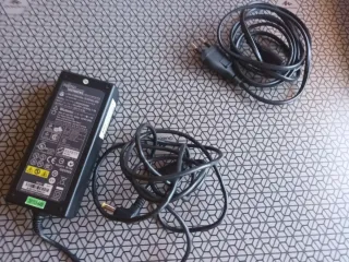 Portátil Fujitsu Siemens Negro