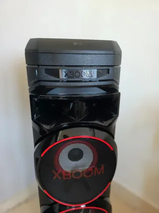 LG XBOOM – COMO NUEVO + MANDO ORIGINAL