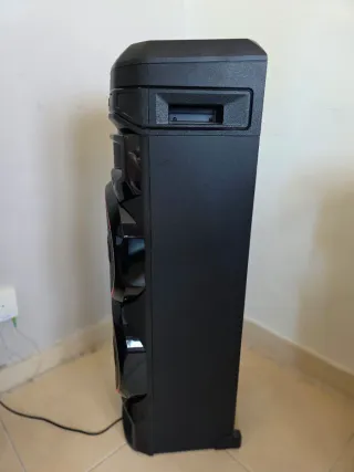 LG XBOOM – COMO NUEVO + MANDO ORIGINAL