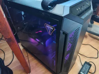 PC Gaming Ryzen 7 5800X + RTX 3080 con monitor
