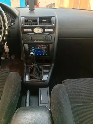 Ford Mondeo Vignale 2004