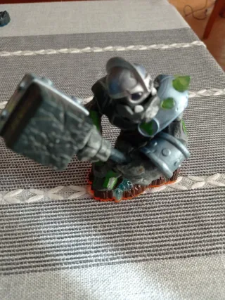 Skylanders Crusher Figura