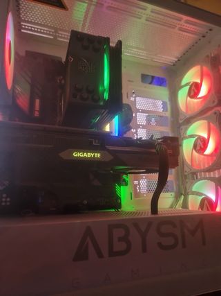 PC Gaming Gigabyte RX7800XT 16GB 32GB RAM