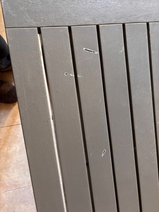 Mesa de resina gris para exterior