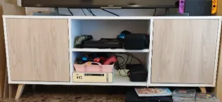 Mueble TV blanco y madera