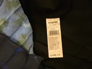 Falda Desigual Plisada Estampada Talla S