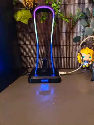 Soporte para auriculares con luces LED