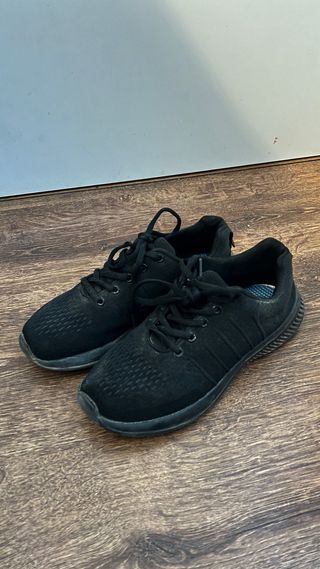 Zapatillas de tela negra