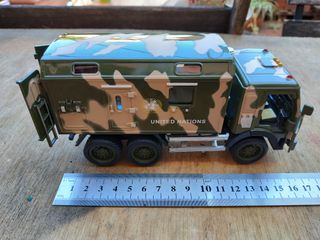 2 Camion Militari 3 Assi in Scala