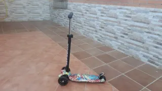 Patinete KINSKATE 3 ruedas  con luces espectacular