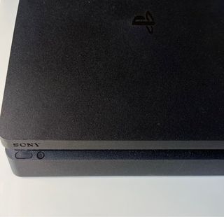 PS4 Slim 1TB Negra como NUEVA