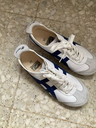 Zapatillas tipo Onitsuka Tiger Talla 37