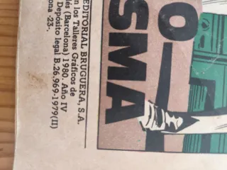 2 comics antiguos de Batman y geiper man