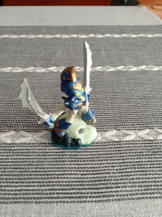 Twin Blade Chop Chop Skylanders