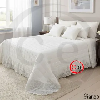 Trapuntino  con ricami floreali