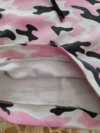 Sudadera camuflaje rosa y negra adolescente