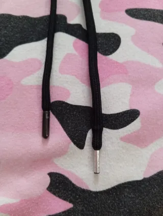 Sudadera camuflaje rosa y negra adolescente