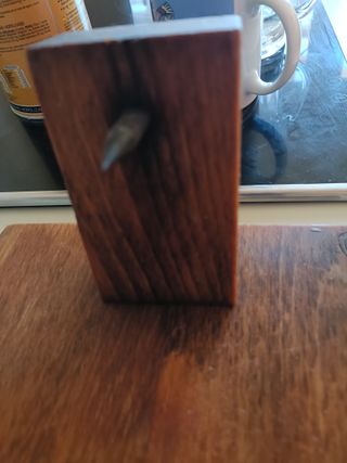 Soporte jamonero de madera