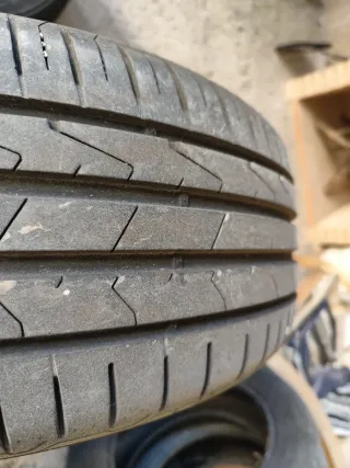 Neumáticos 215/55R17