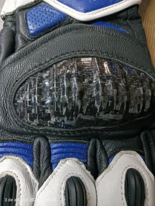 Luvas Moto Yamaha Carbono , muito pouco uso