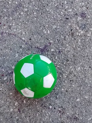 Pelota de Betis verde y blanca
