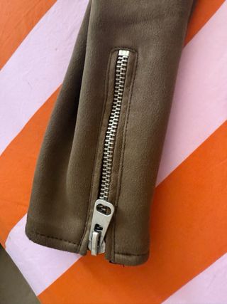 Chaqueta Zara efecto ante marrón