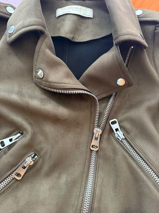 Chaqueta Zara efecto ante marrón