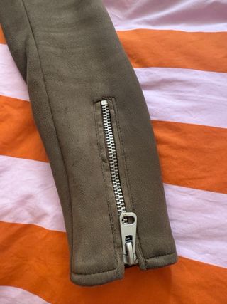 Chaqueta Zara efecto ante marrón