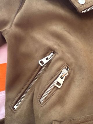 Chaqueta Zara efecto ante marrón