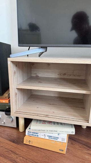 Mobile TV e scarpiera in legno