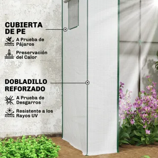 Invernadero Exterior con Ventanas de Malla
