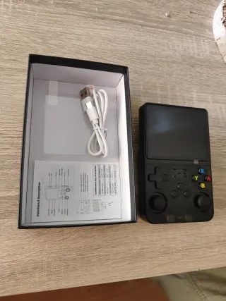 Consola Portátil R36S Negra