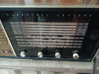 Radio Años 50-60 Cambridge England.Funcciona.