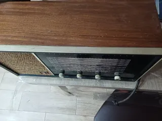 Radio Años 50-60 Cambridge England.Funcciona.